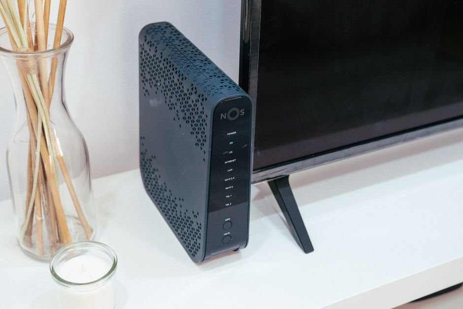 router y módem en una red doméstica